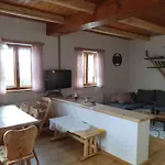Haus In Kovarov Mit Terrasse- Grill Und Garten By Interhome Hrdonov