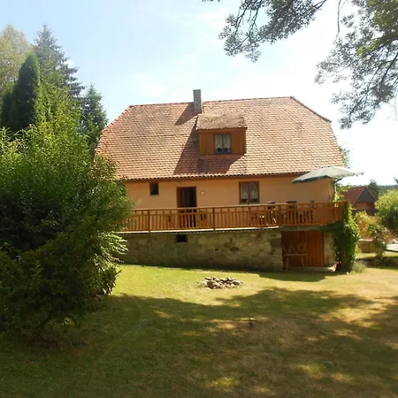 Haus In Kovarov Mit Terrasse- Grill Und Garten By Interhome *