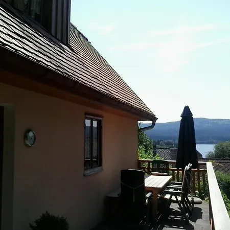 Hébergement de vacances Haus In Kovarov Mit Terrasse- Grill Und Garten By Interhome
